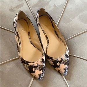 Vince Camino floral flats